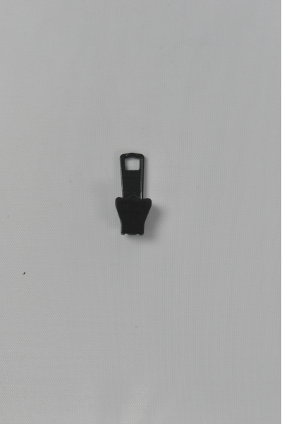 ZIP102  黑色金屬拉鏈頭 側面照